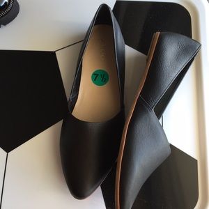 New Aldo Almond Toe Leather Buttery Soft Flats
